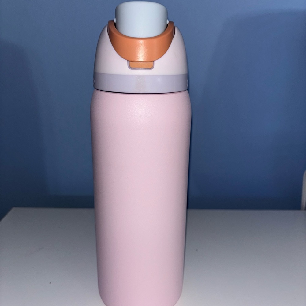32Oz Owala in Pink